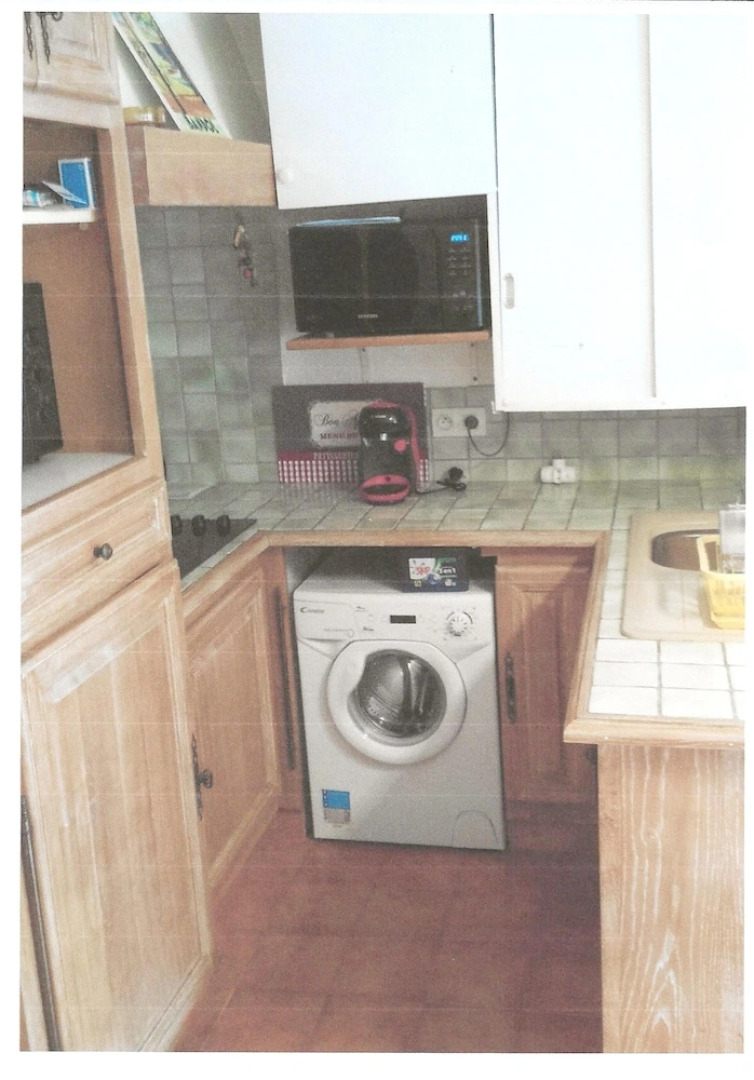 Apartment With one Bedroom in Bandol, With Furnished Terrace - 2 km From the Beach