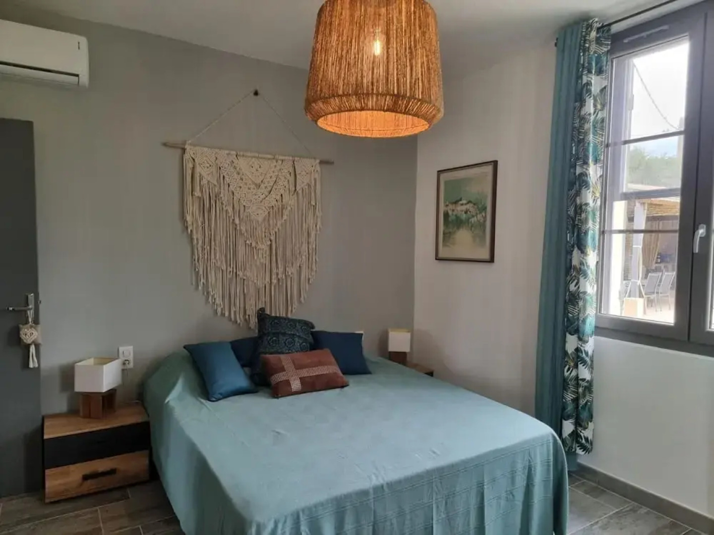 Charming Holiday House With Private Pool, Maillane