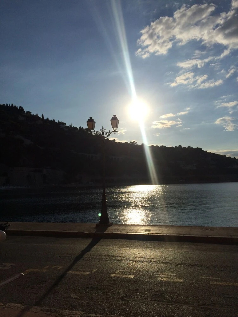 ICI CASA les pieds dans l'eau