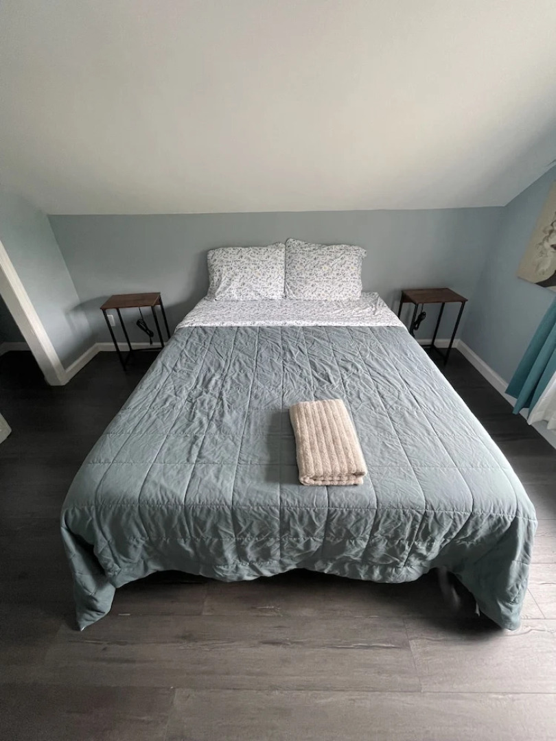 Pontiac House for a short term rent