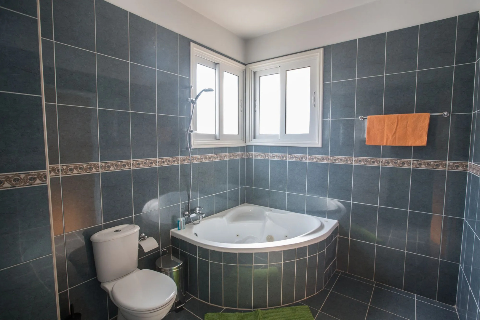 Shaye Frontline Villa