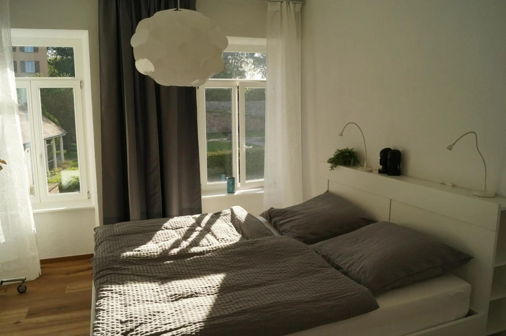 Loft Style 3 Room Apartment + terrace