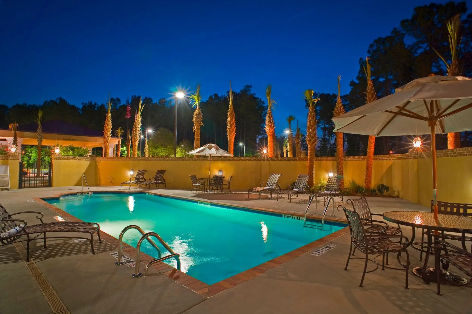 Hampton Inn & Suites North Charleston-University Blvd