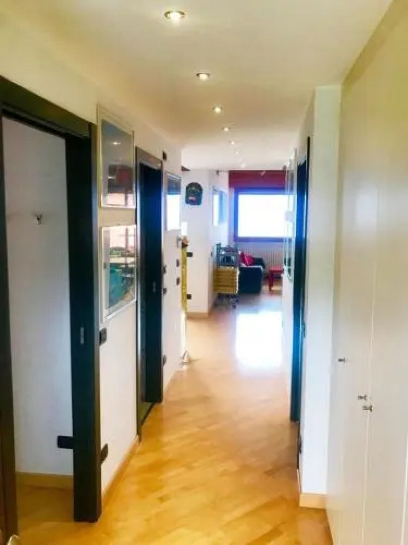 Residence "Delfino" con Piscina e Campo da Tennis