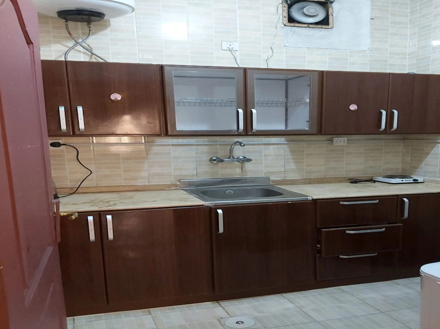 OYO 537 Dahtham Furnished Units