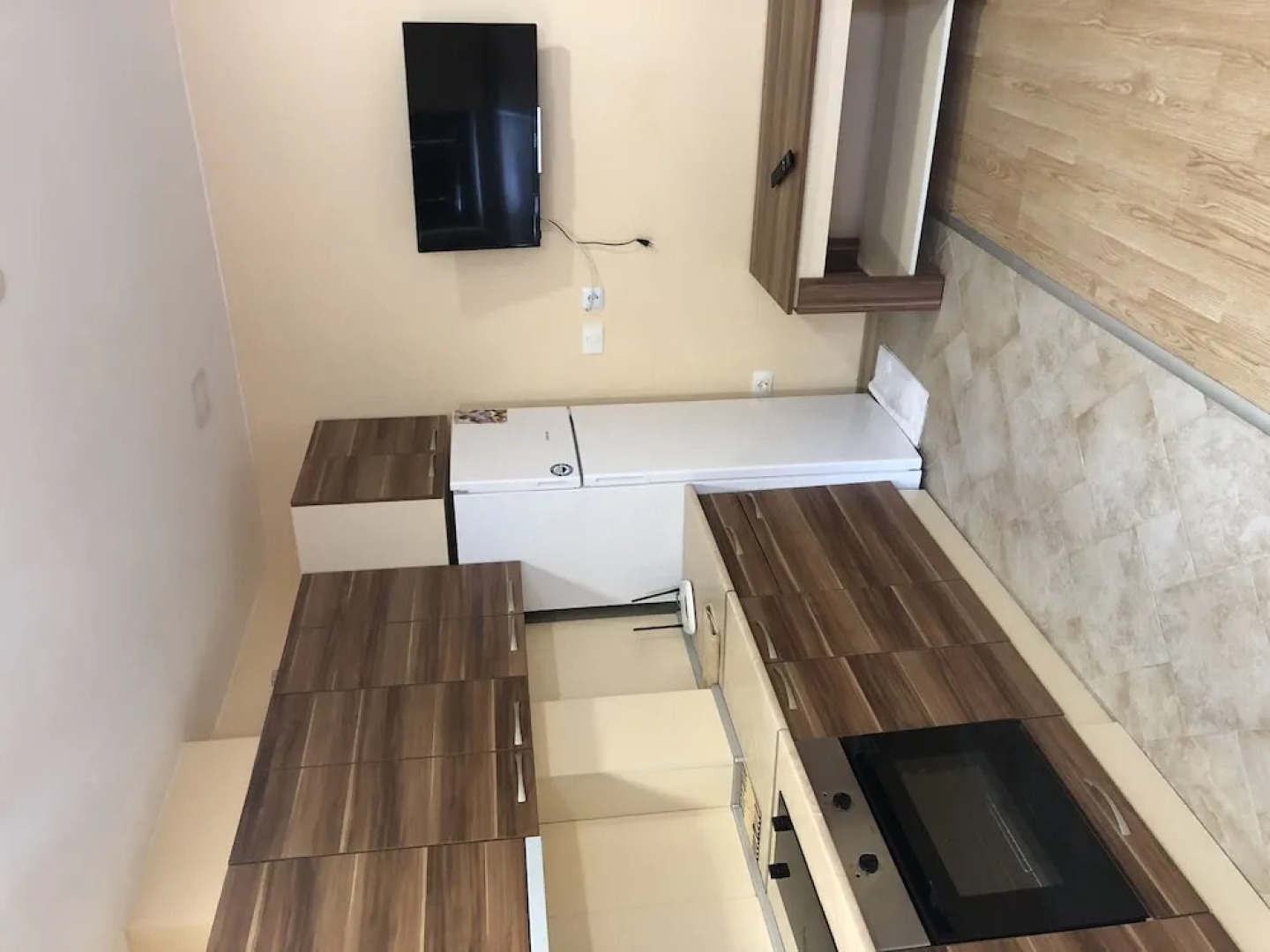 D&C Apartments in Garden of Eden