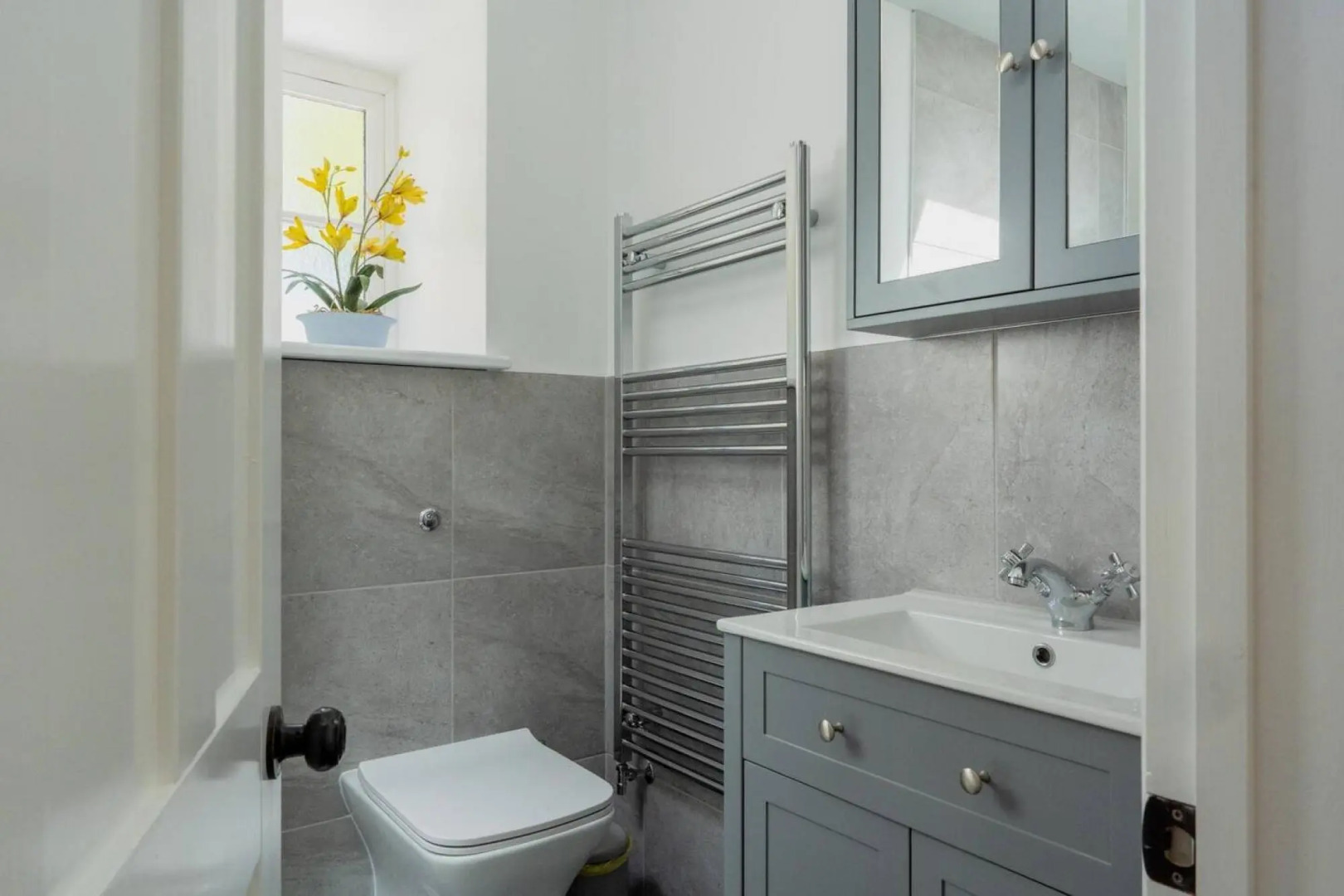 Strelna Coach House - Gateway to the Moor