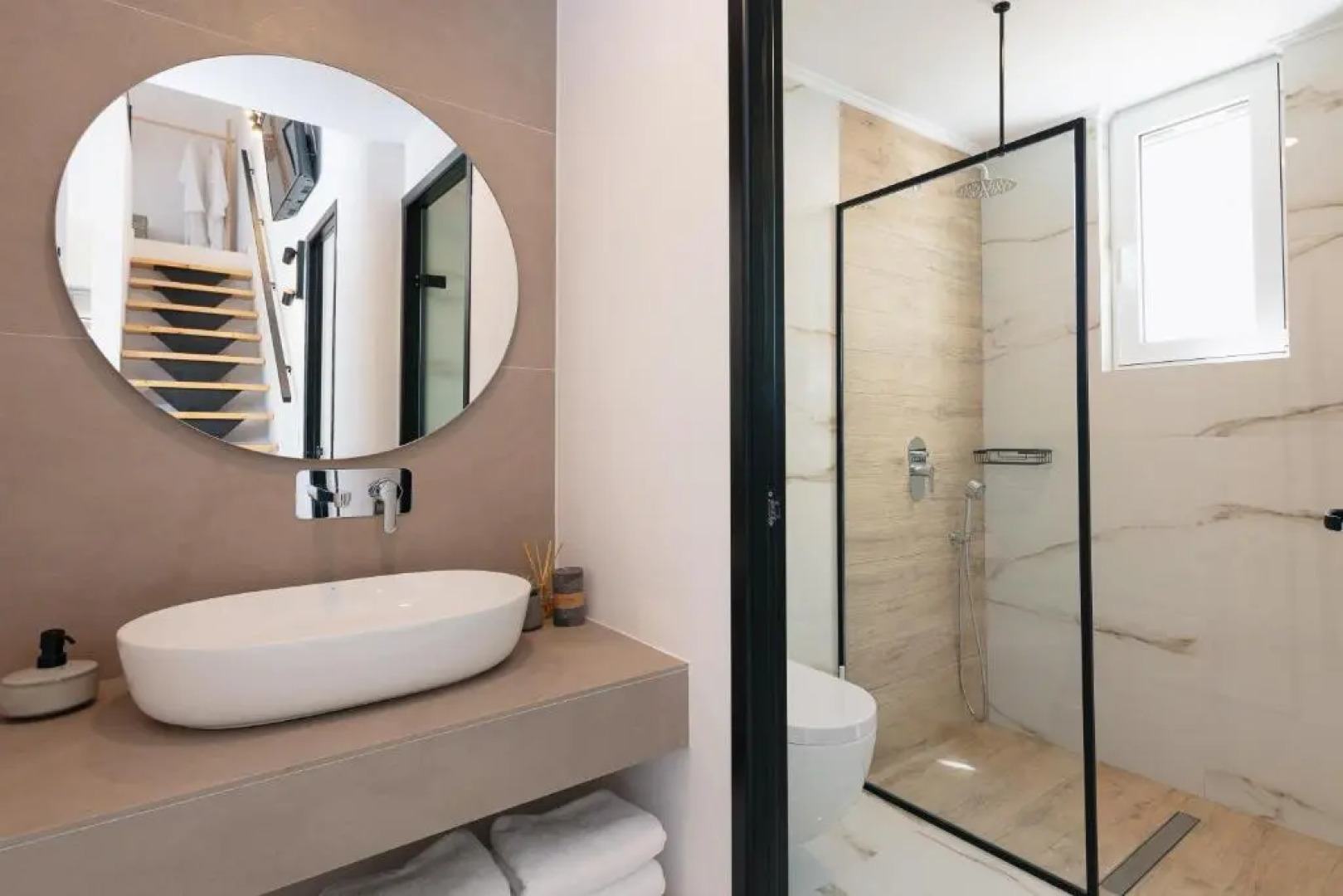 Solis Villa, close to the beach! Heated pool, By ThinkVilla