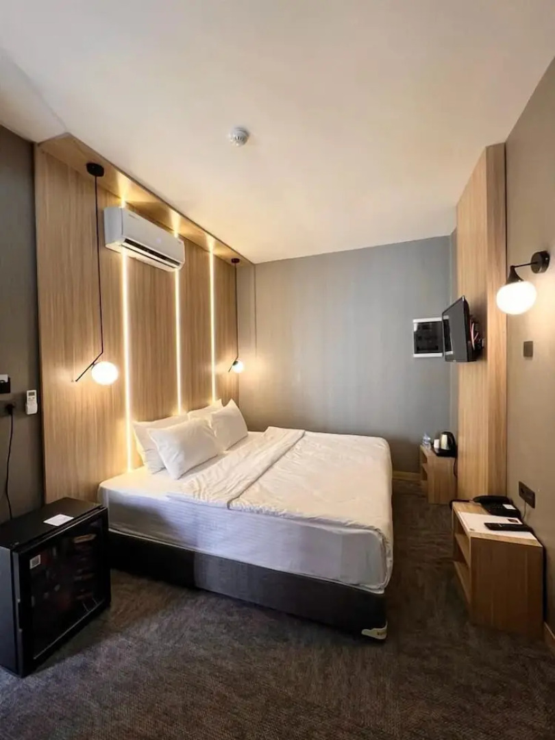 Royal Mass Airport Business Hotel