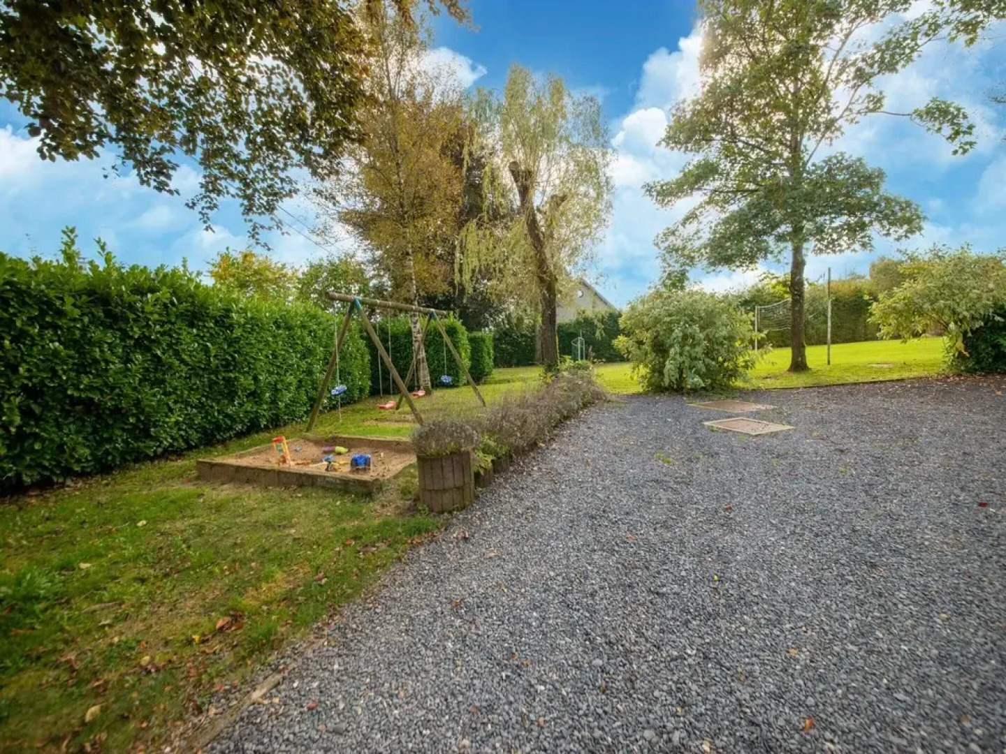 Holiday Home in Montleban With Sauna