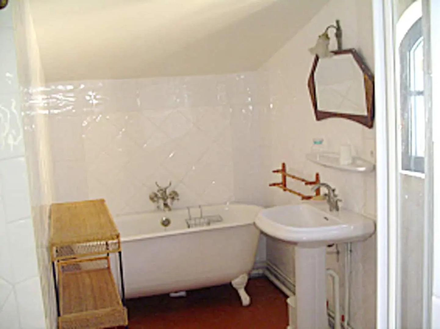 House With 2 Bedrooms in Allemagne-en-provence, With Furnished Garden