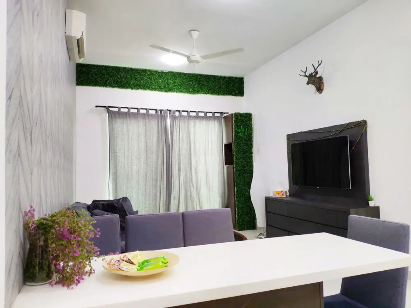 La Thea Residences - Spacious Balcony