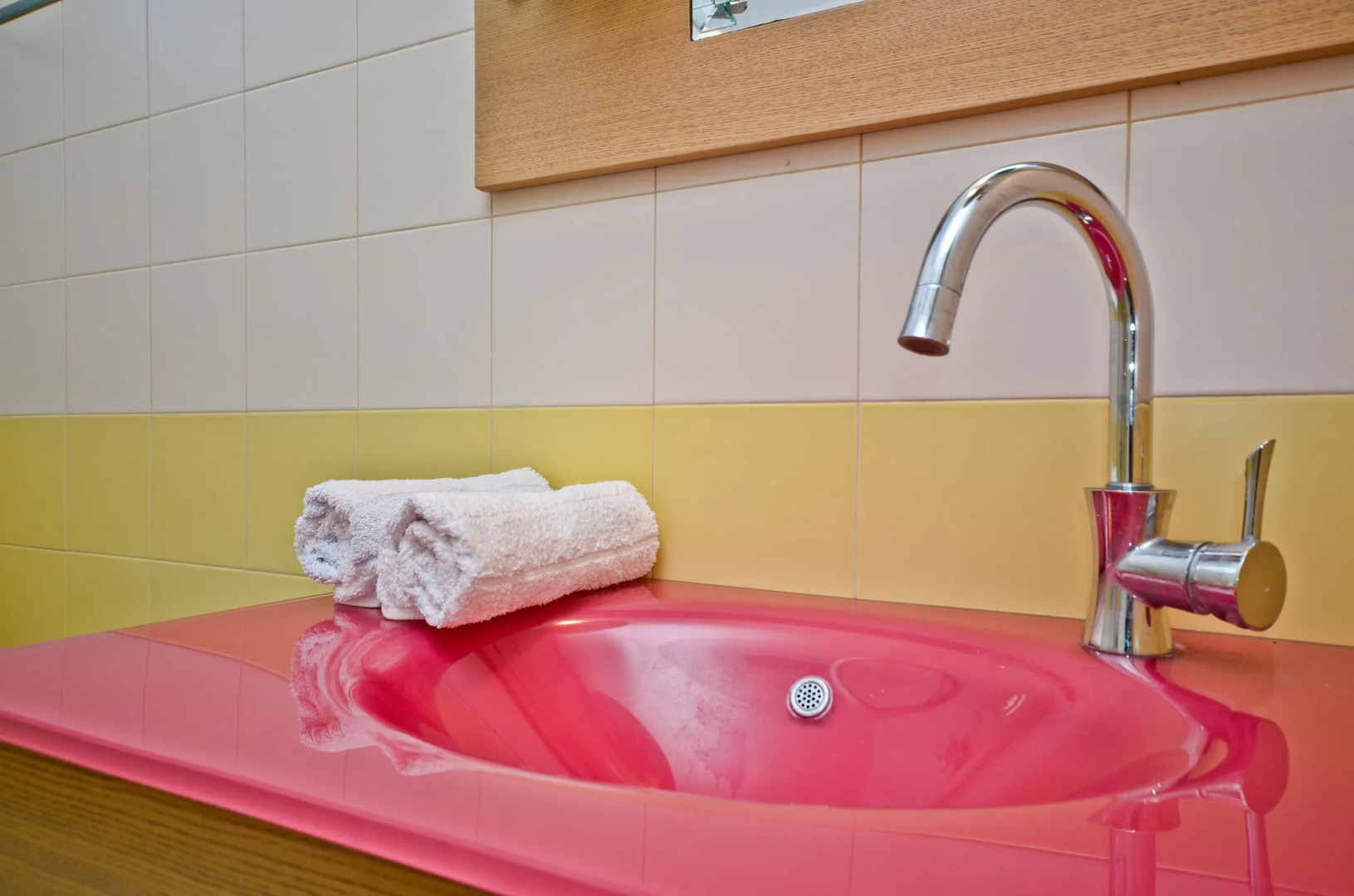 Ydreos Studios & Apartments