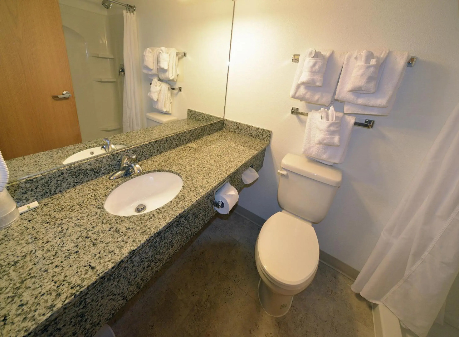 Hilltop Inn by Riversage