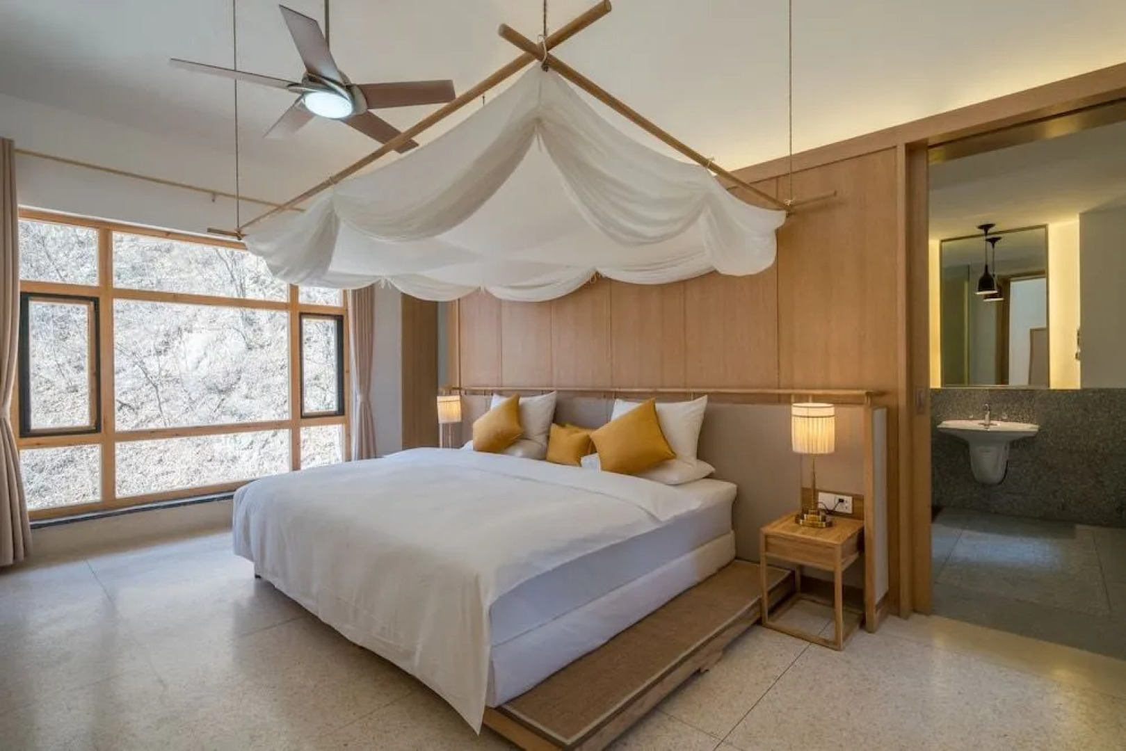 Wuhua Yishu Shouzhuo Park