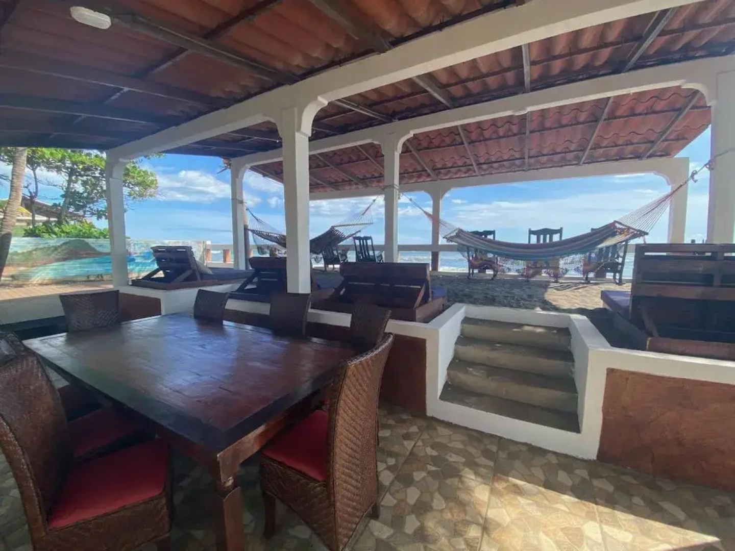 SOLID Surf Hostel