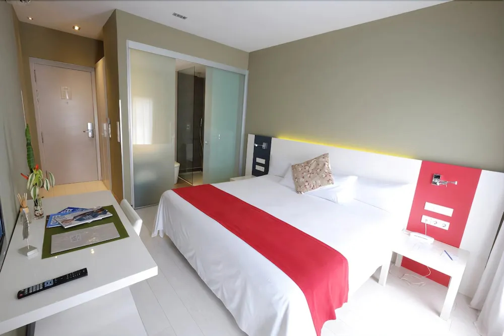 Magno Suites