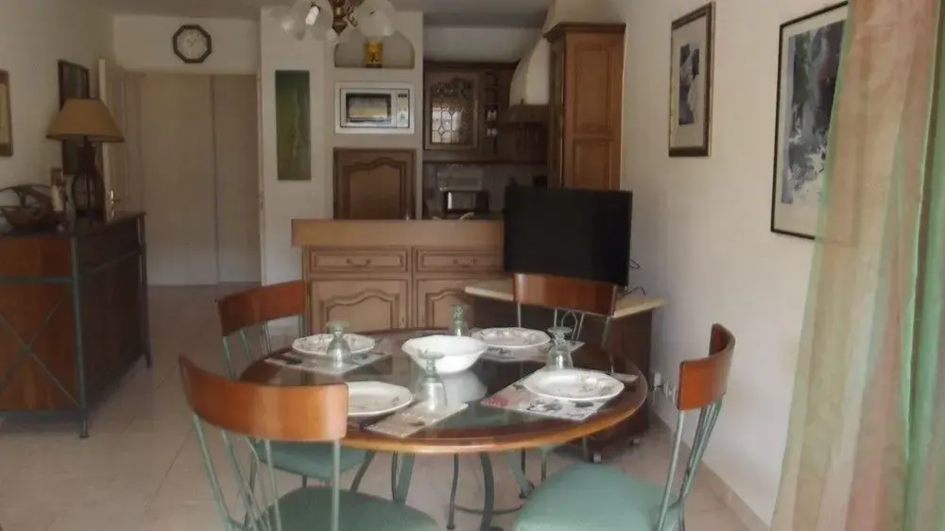 Appartement 4 personnes avec terrasse et parking quartier du Port de Nice