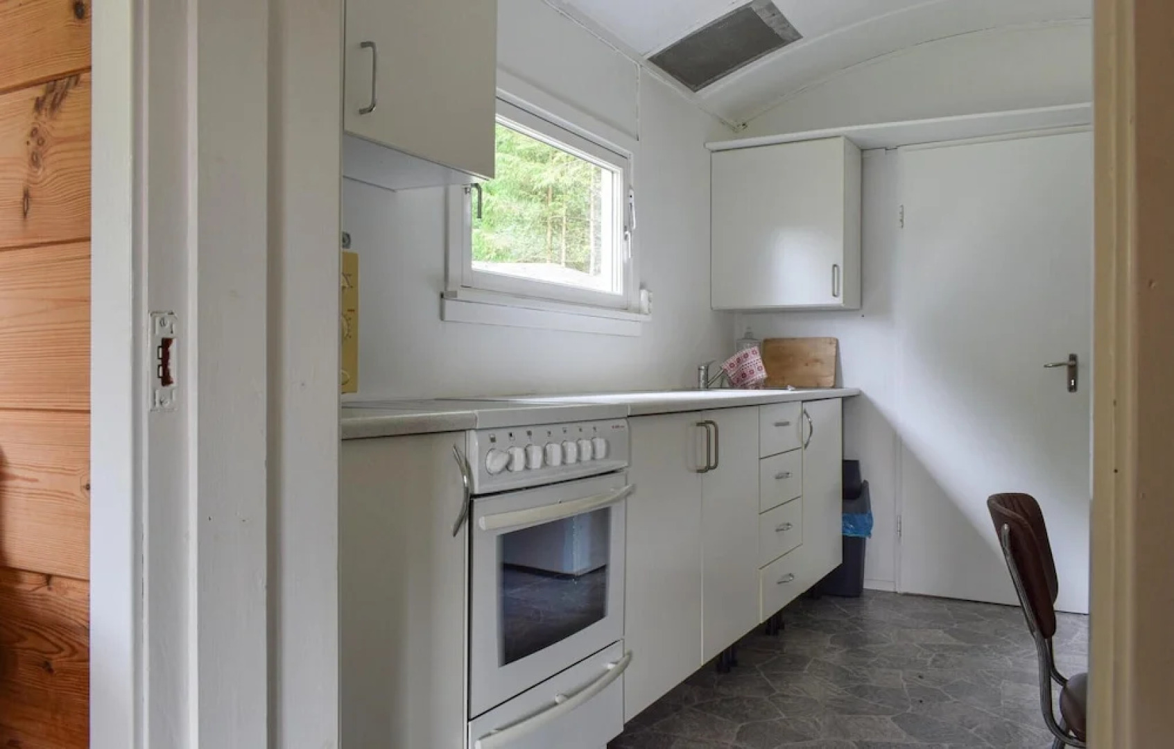 Beautiful Home in Sira With 2 Bedrooms and Wifi