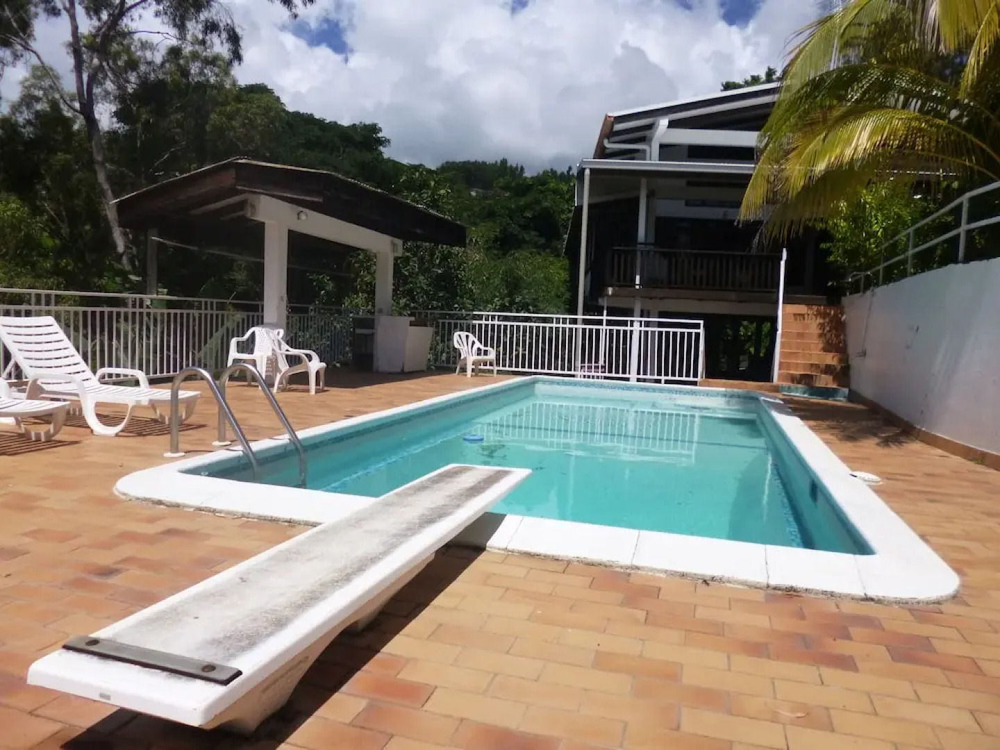 Eucalyptus Treehouse