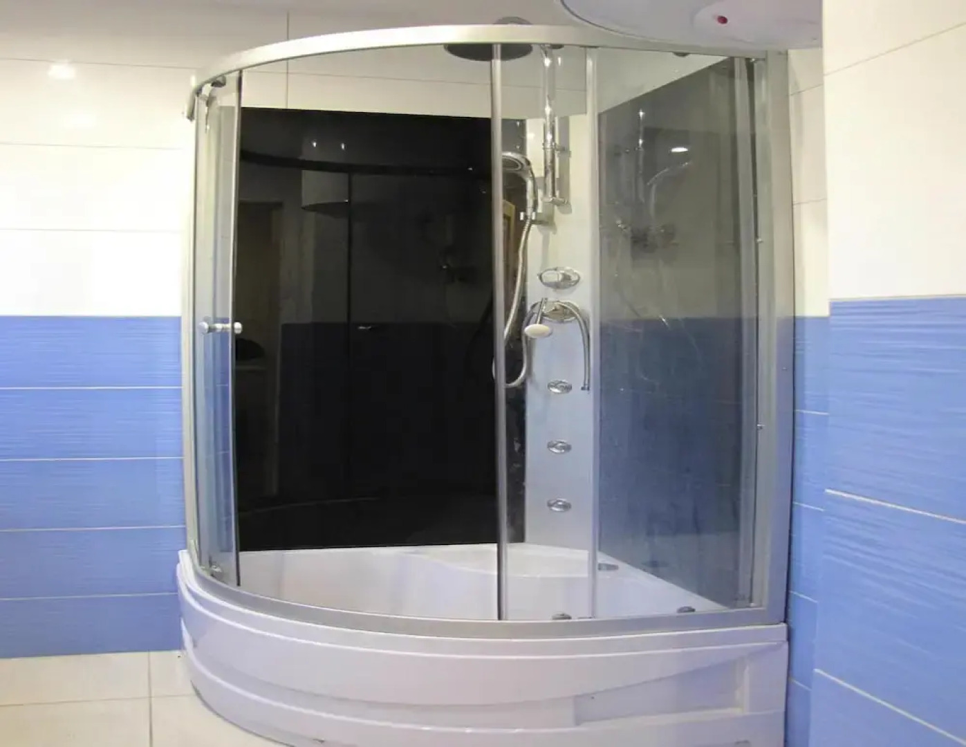 Cottage With Fireplace, Right on the Lake, Ryn