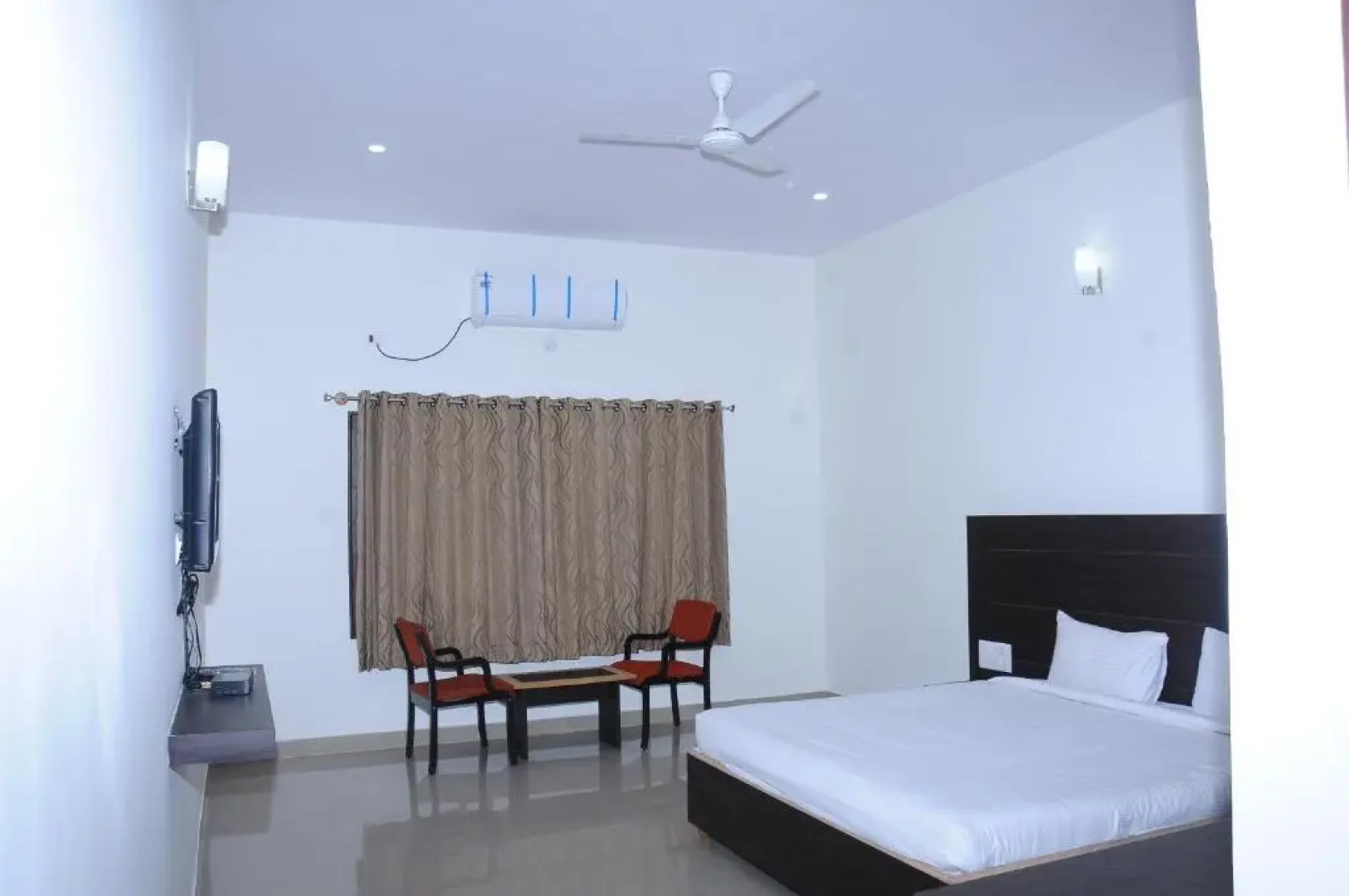 Kings Residency - Boutique Hotel