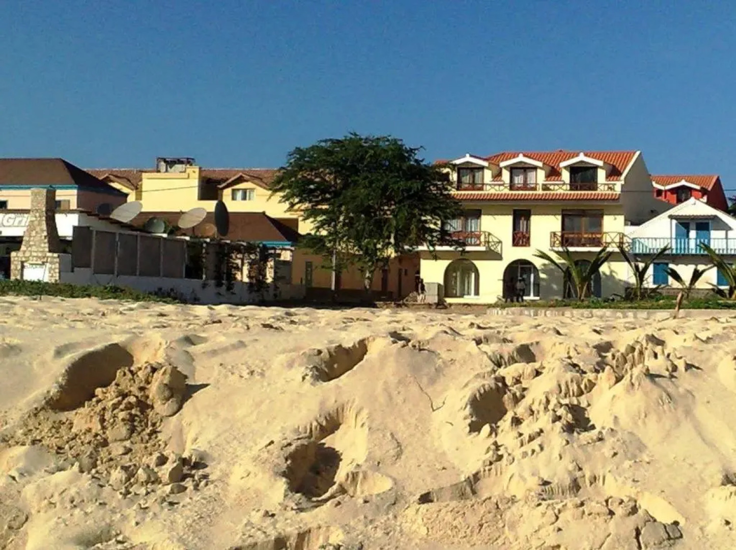 Two Bedroom Apartment with Sea View Fogo Residence