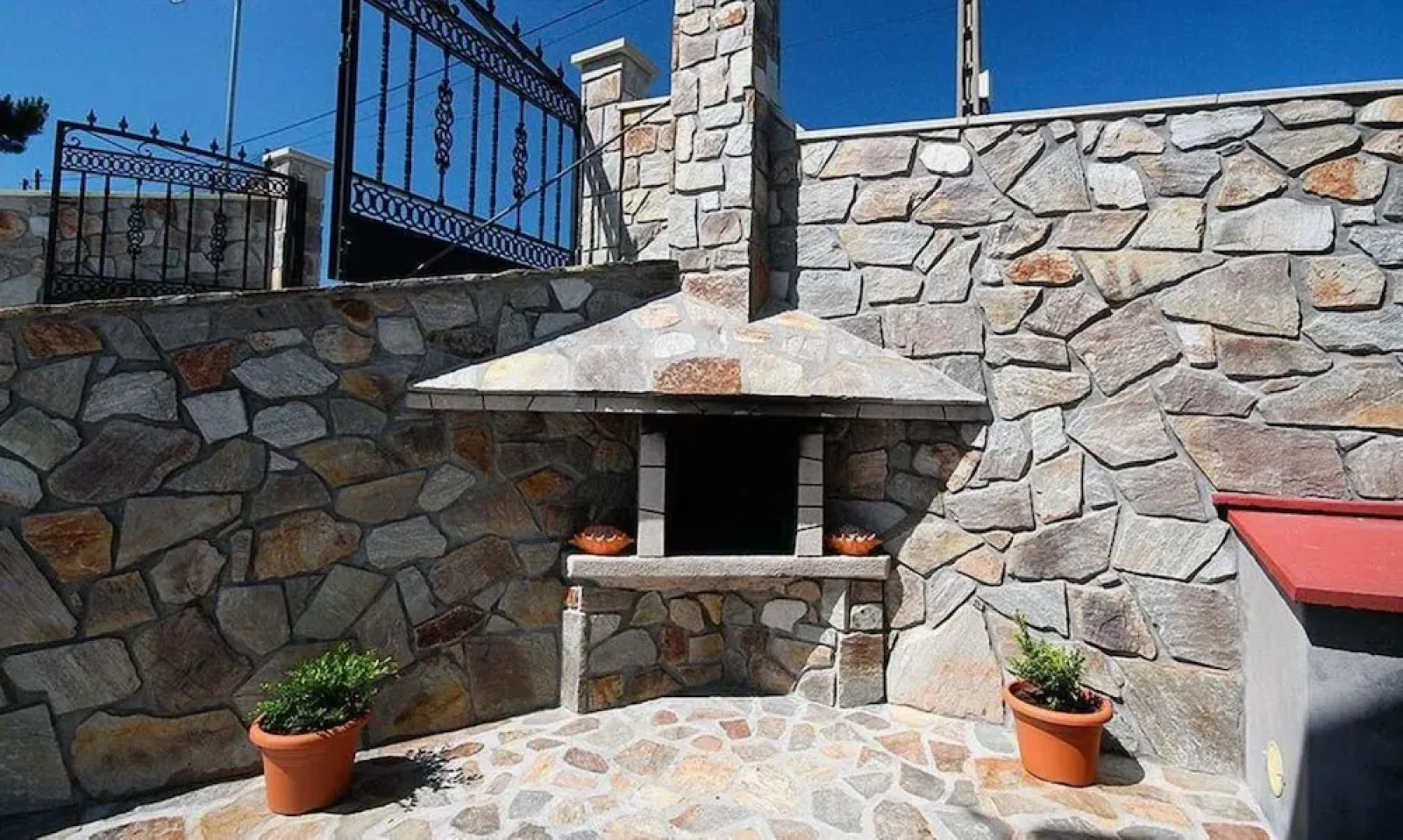 Apartment in Larino A Coruna 102060