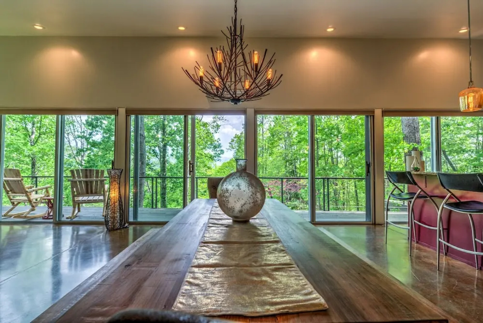 Tara's Treehouse - 3 Br Home