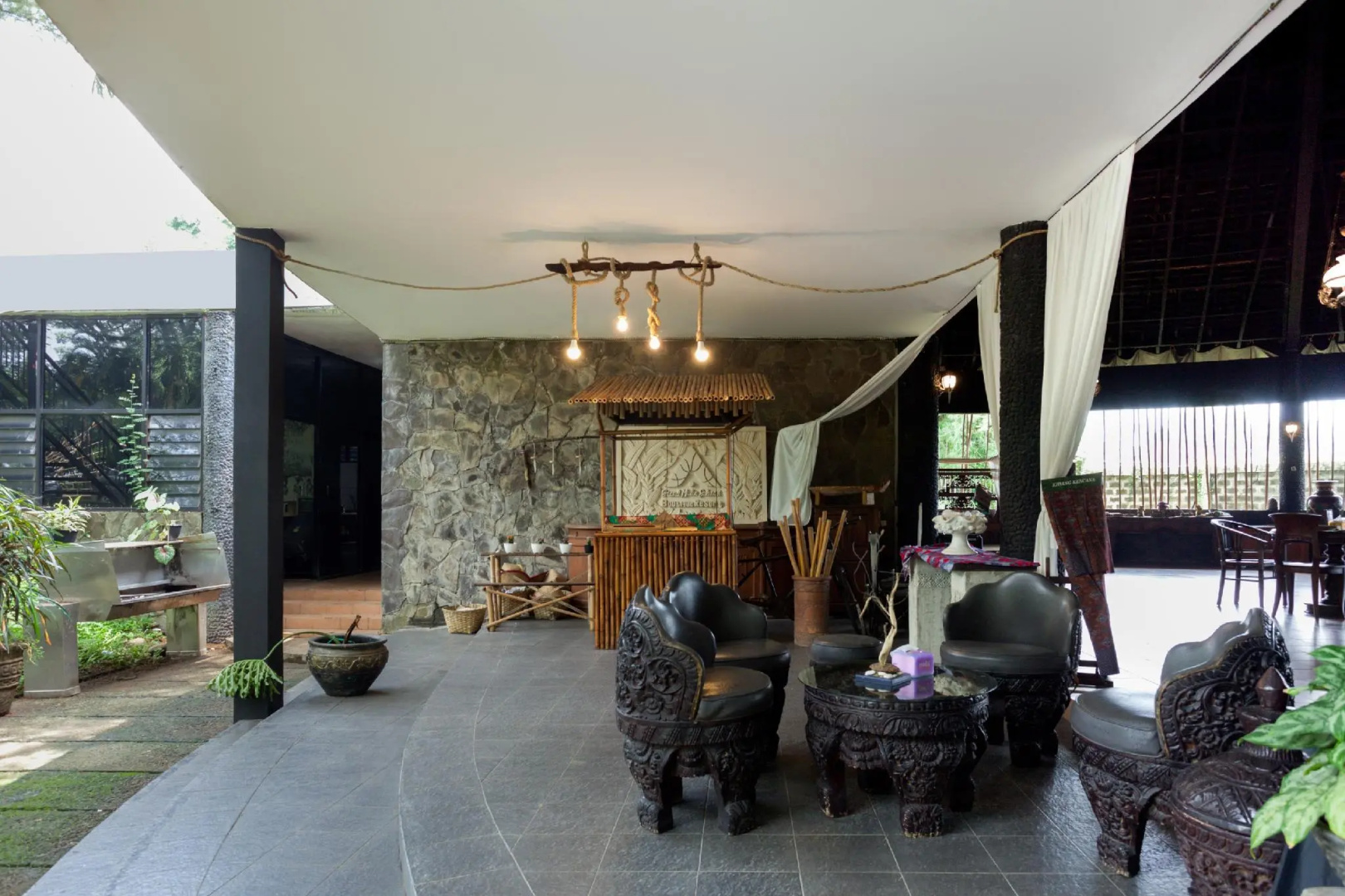 OYO 430 Grand Mulia Sakinah Boutique Hotel