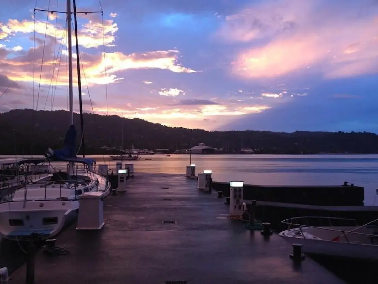 Chantal House Sleeps 8 With Garden