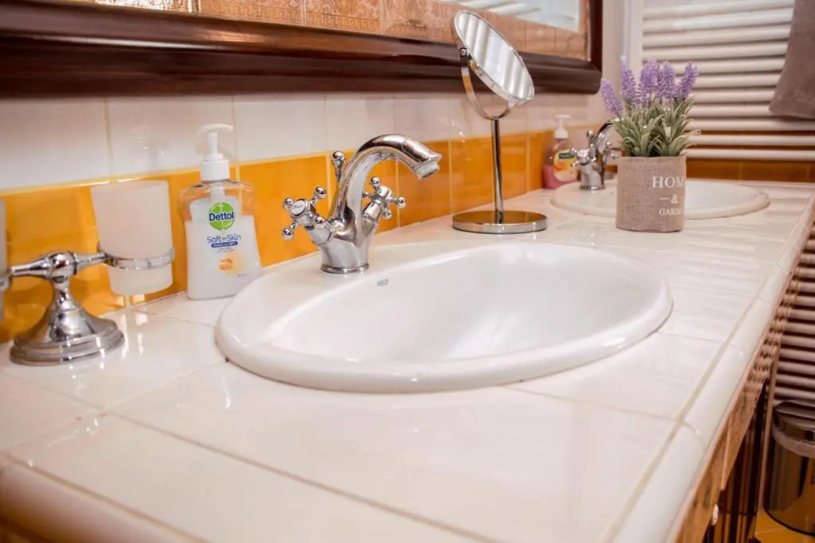 4-seasons pool villa near Meteora