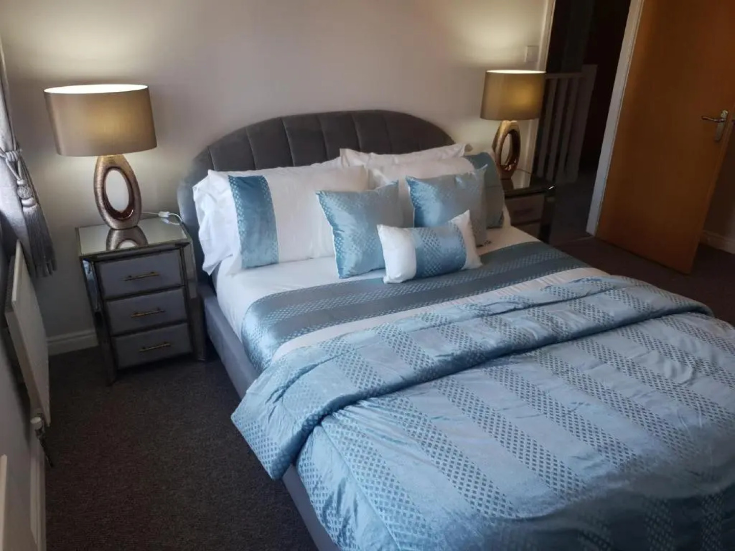 Home from Home 3 bedroom pier front stay