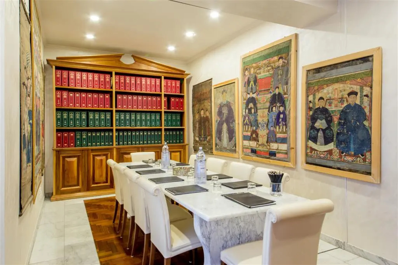 Отель Arcom Palace