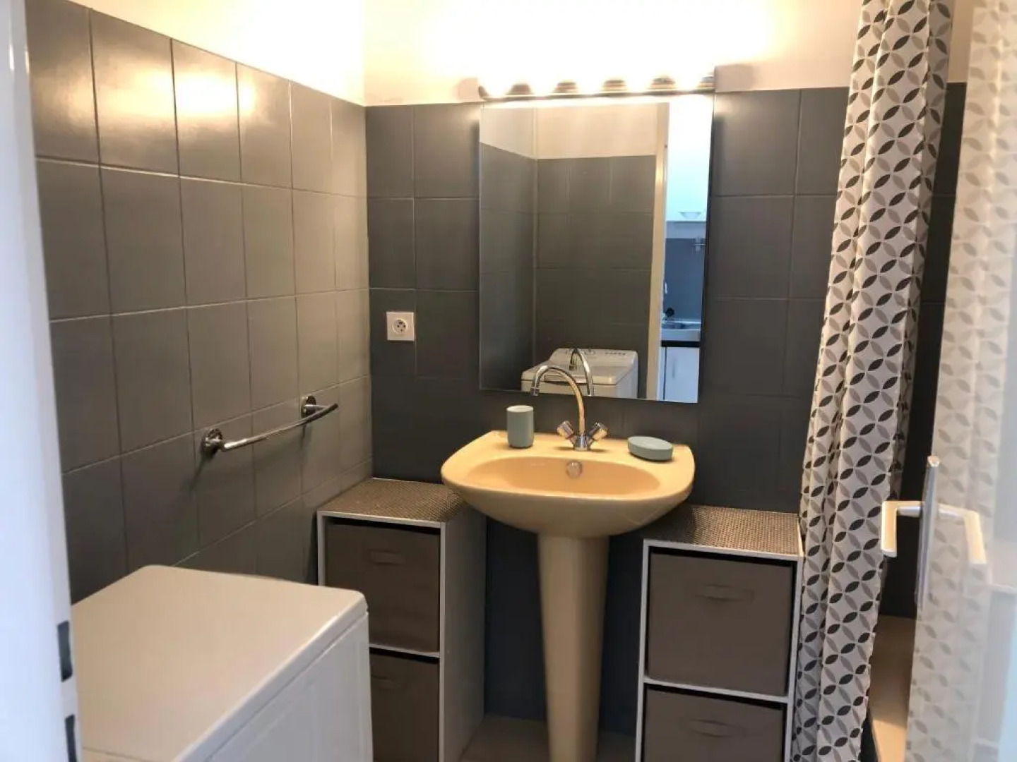 Studio bord de mer - Plage - Piscine - Wifi