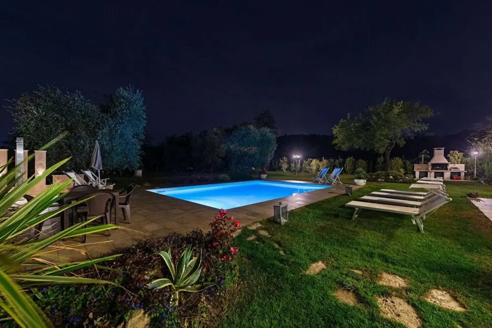 Villa Daniela con Piscina Vista Lago by Wonderful Italy