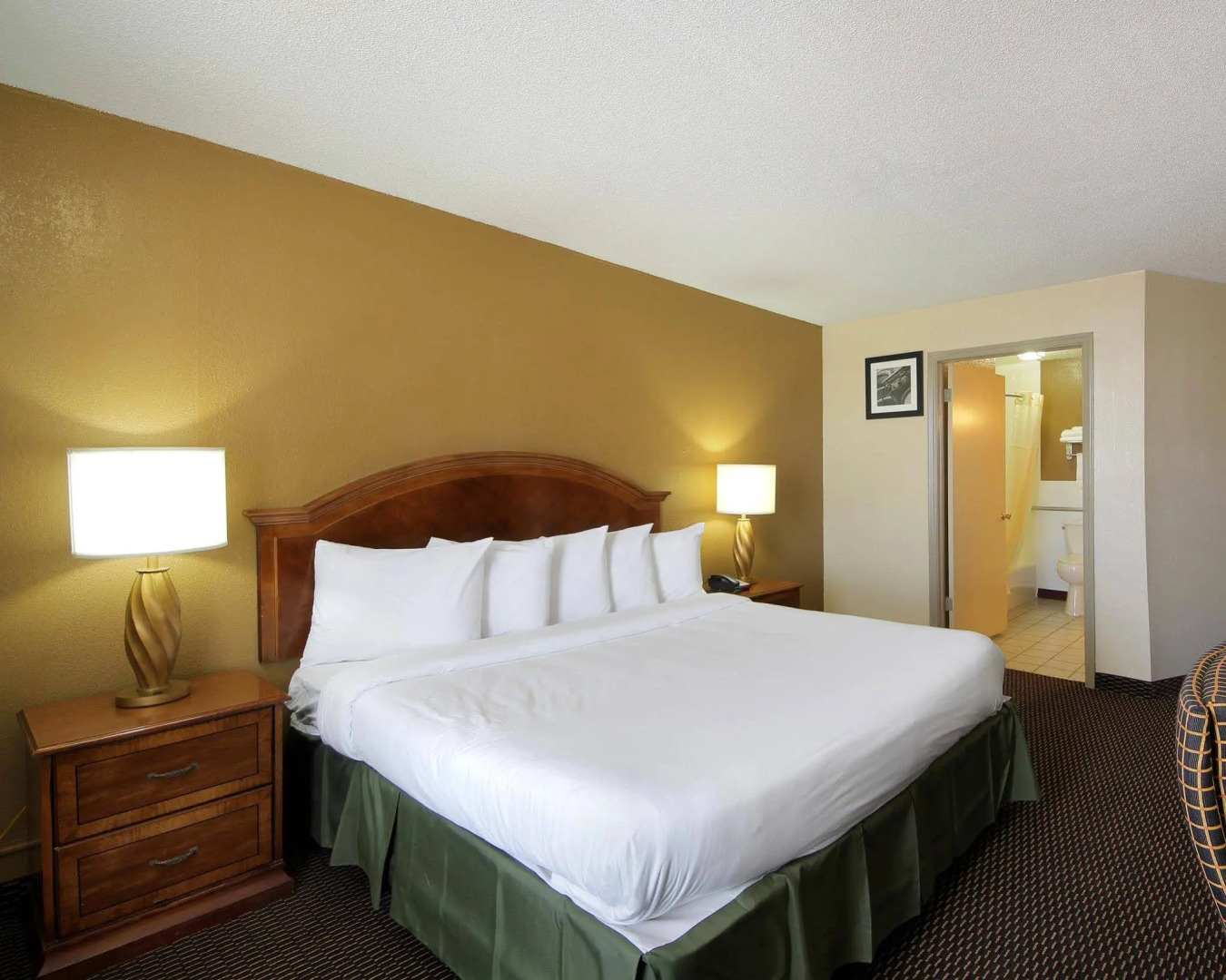 Americas Best Value Inn Shawnee