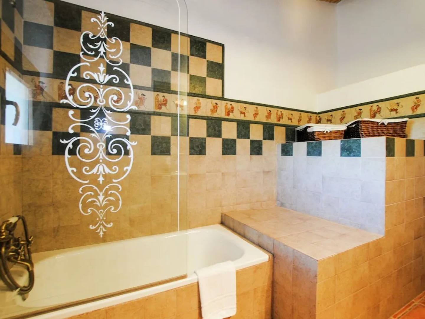 Authentic Rustic Finca With Private Pool Centrally Located