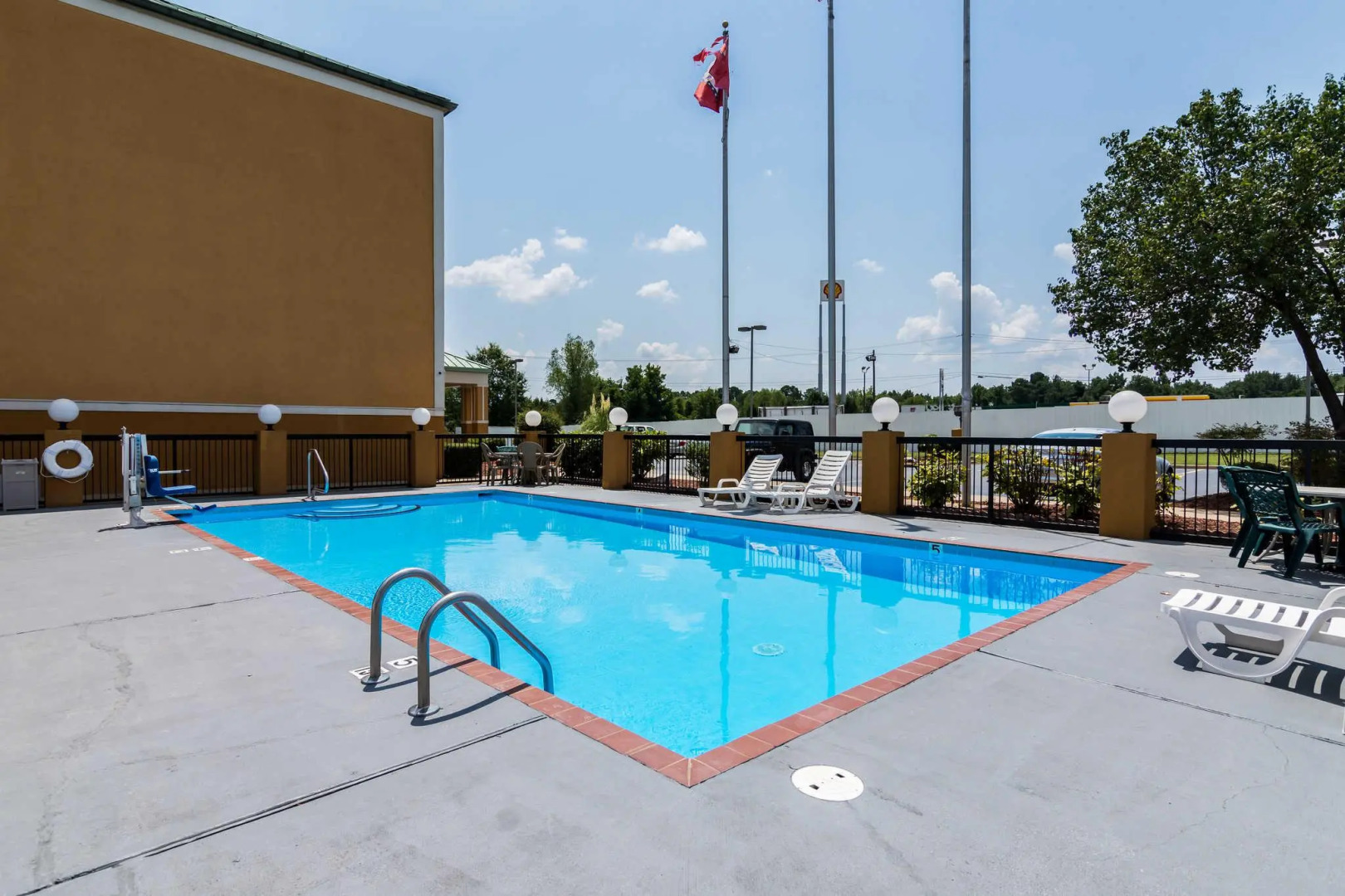 Quality Suites Maumelle - Little Rock NW