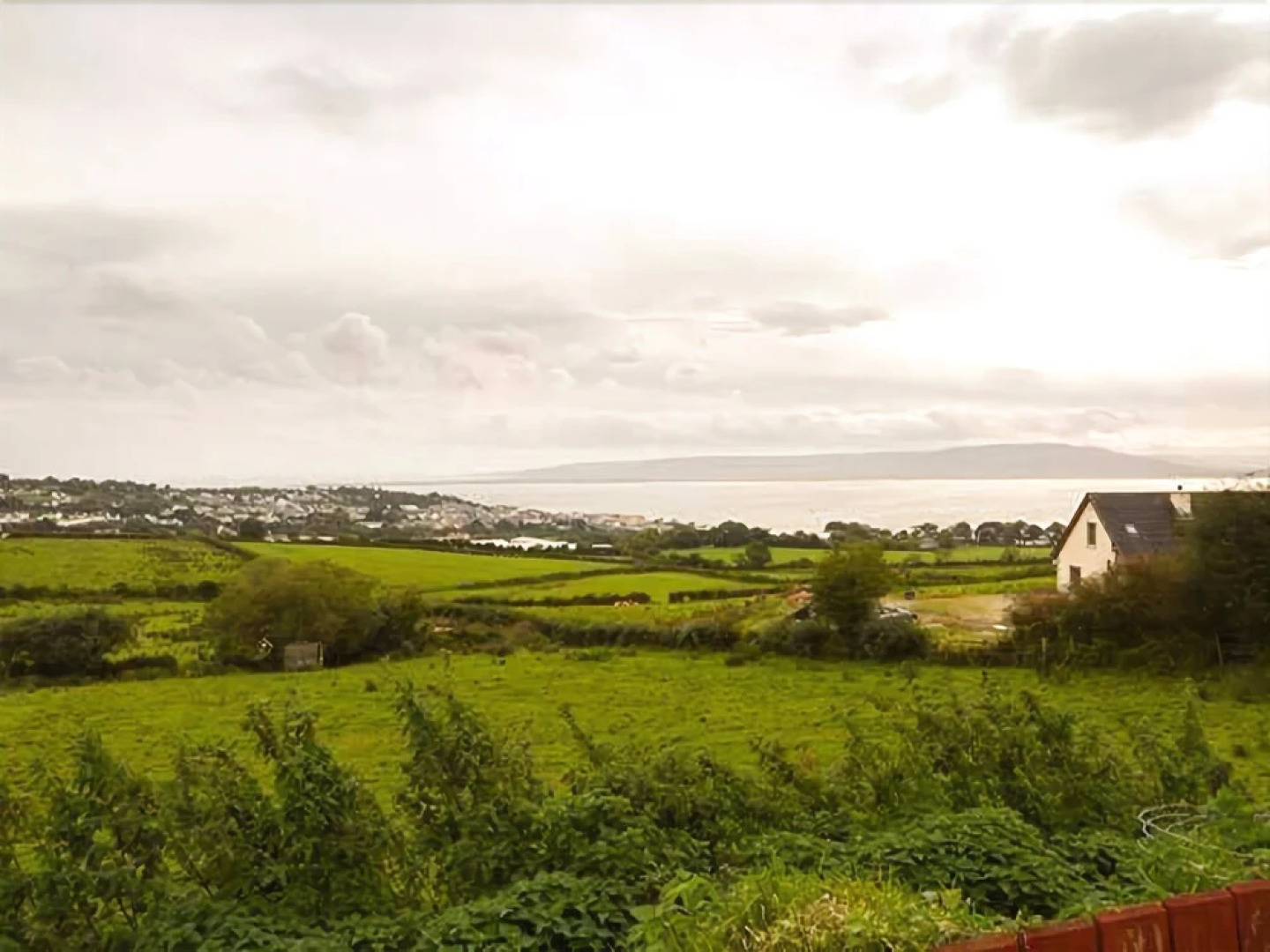 Cosy Cottage with open fire