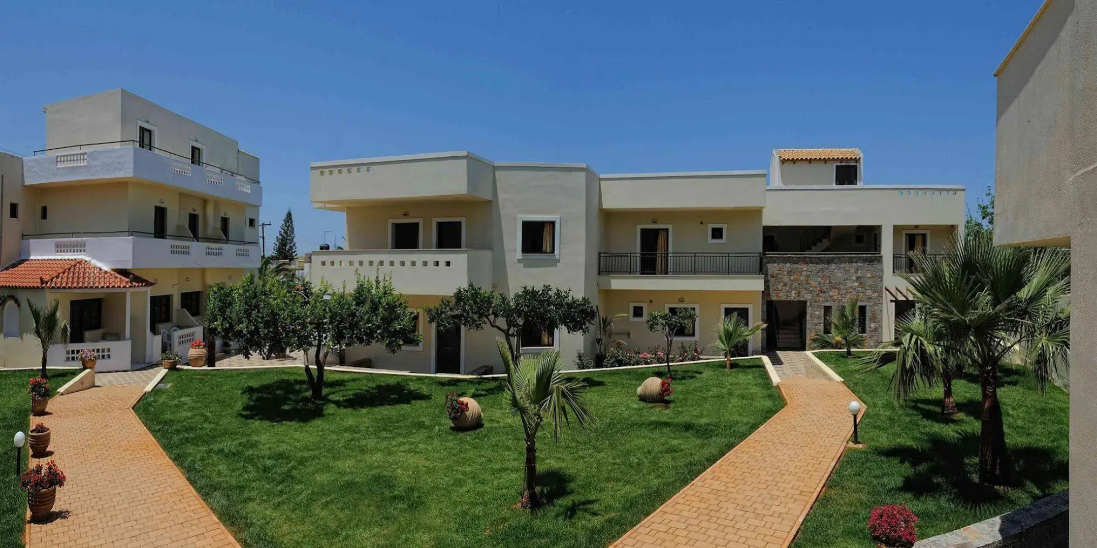 Kristalli Hotel Apartments