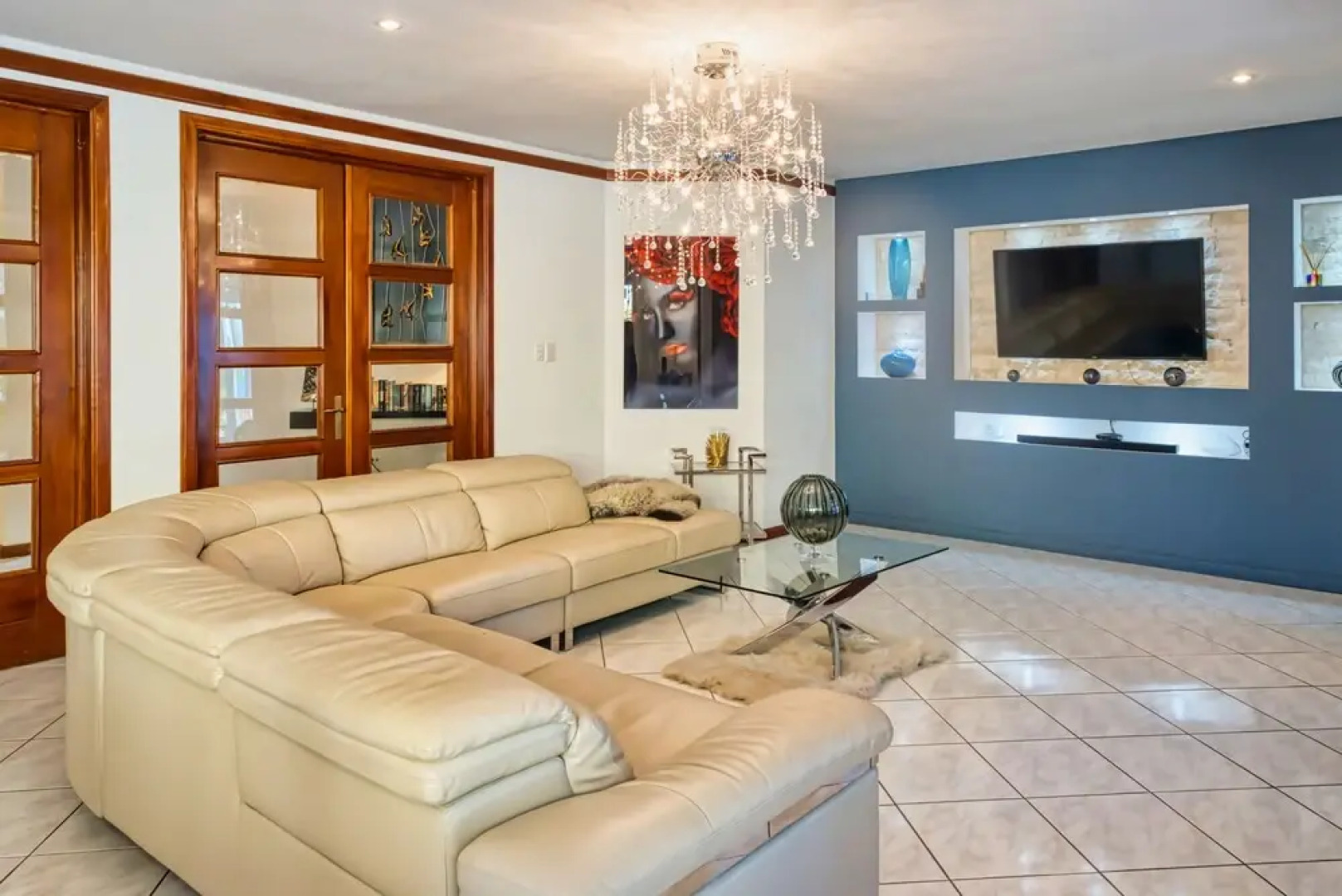 Private Beach Ocean Front Boat Dock Tiki Bar