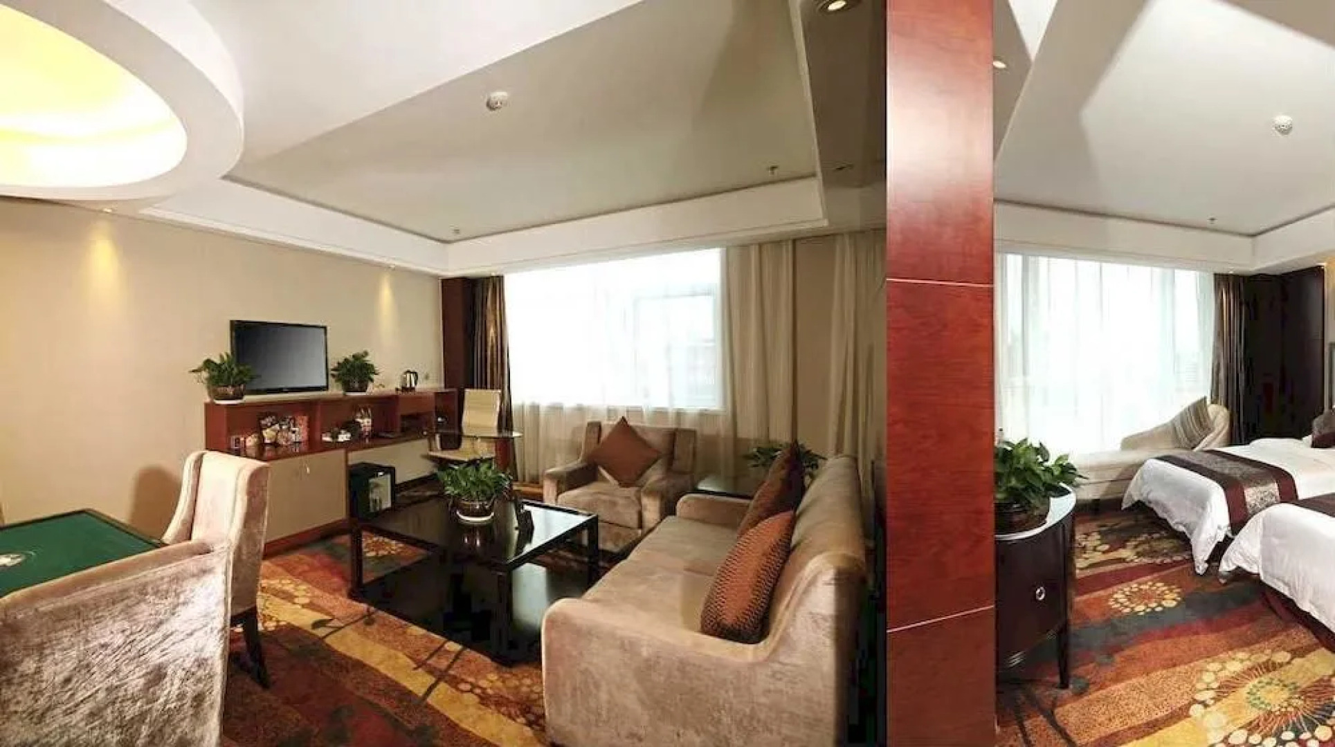 Puyang Yuehua International Hotel