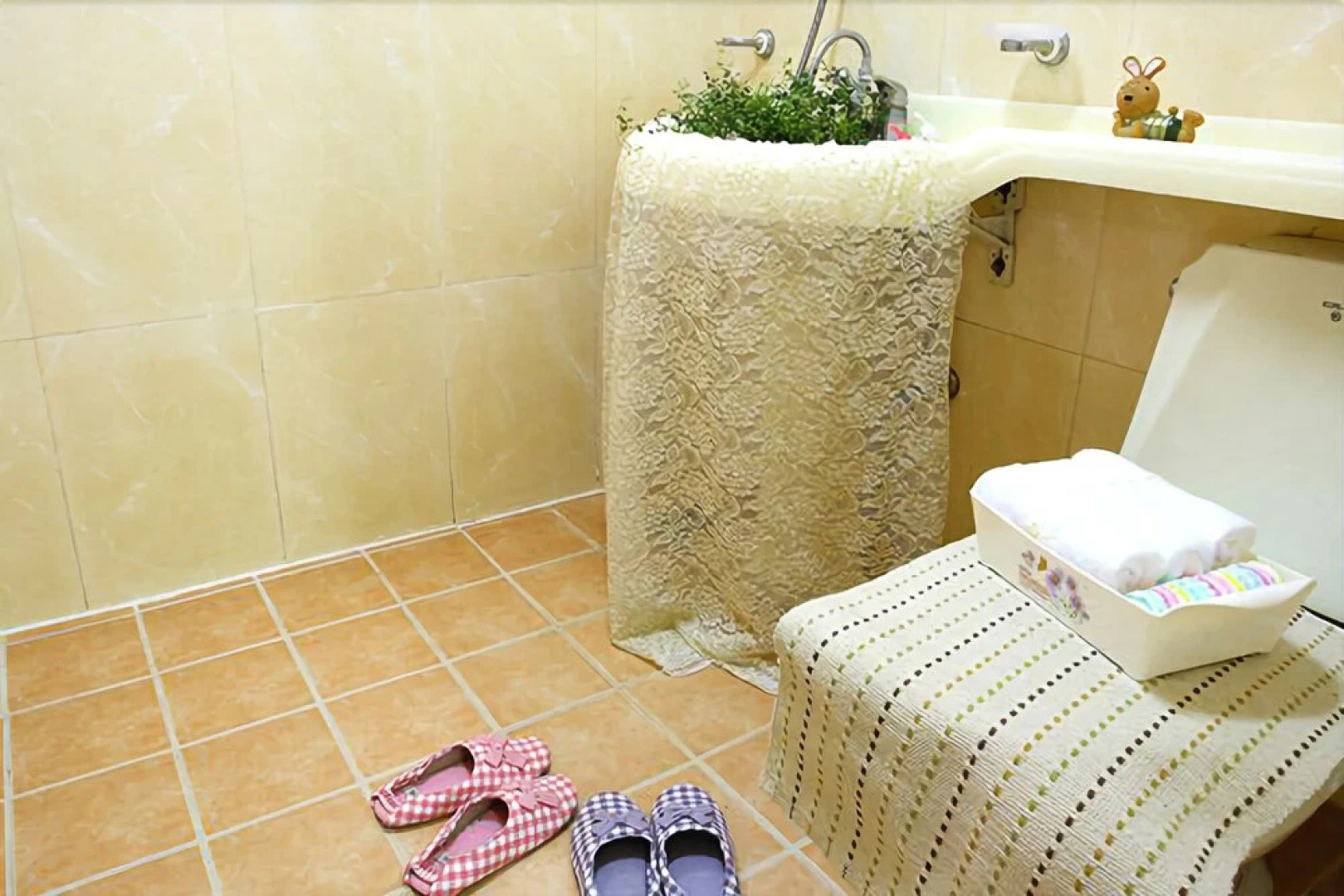 Anmyoendo Gomseom Simile Pension