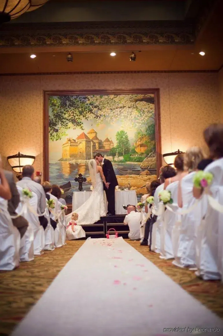 Chateau On The Lake Resort Spa and Convention Center