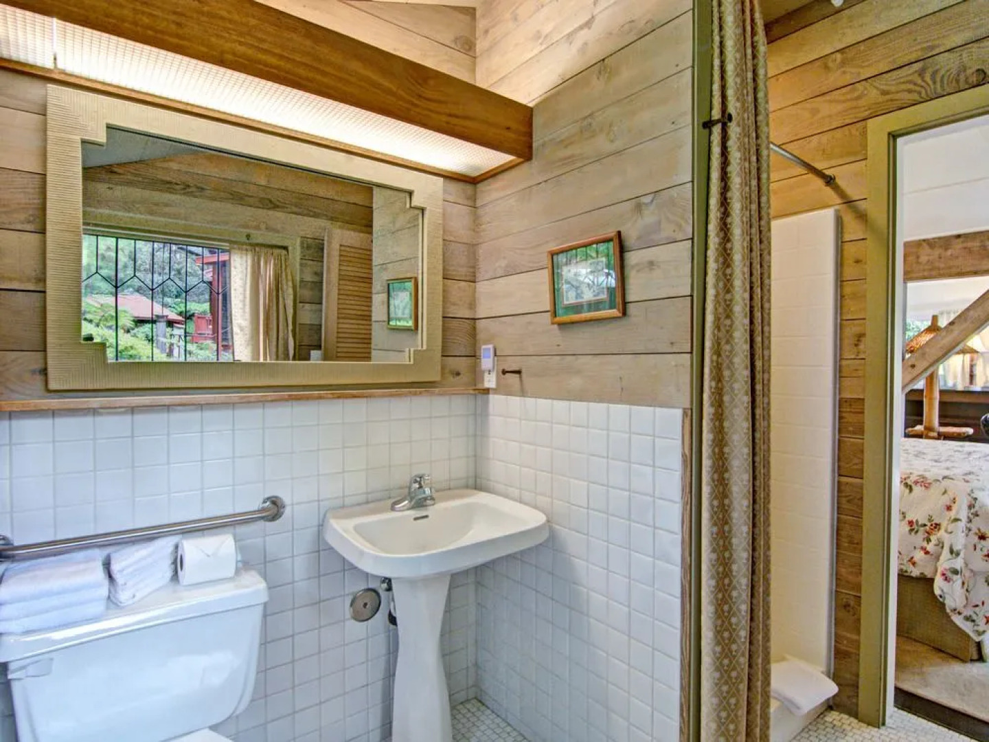 Volcano Village Estates