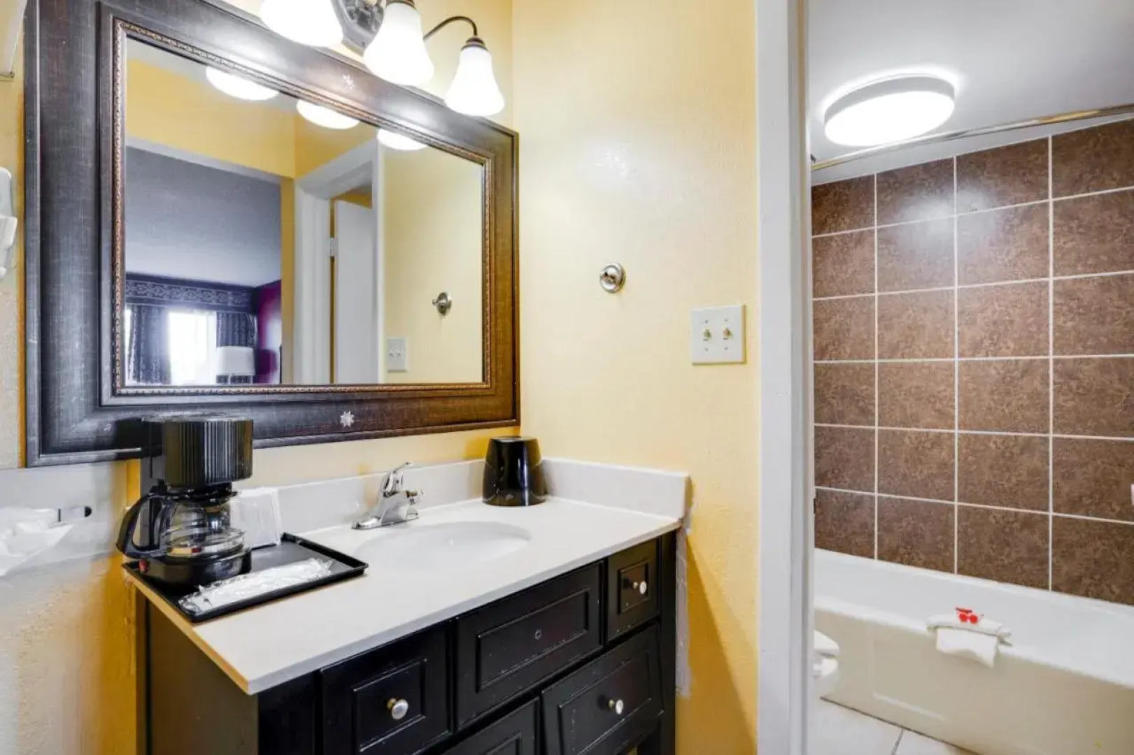 Days Inn Fayetteville/Wade-North of Ft Bragg I-95/Exit 58