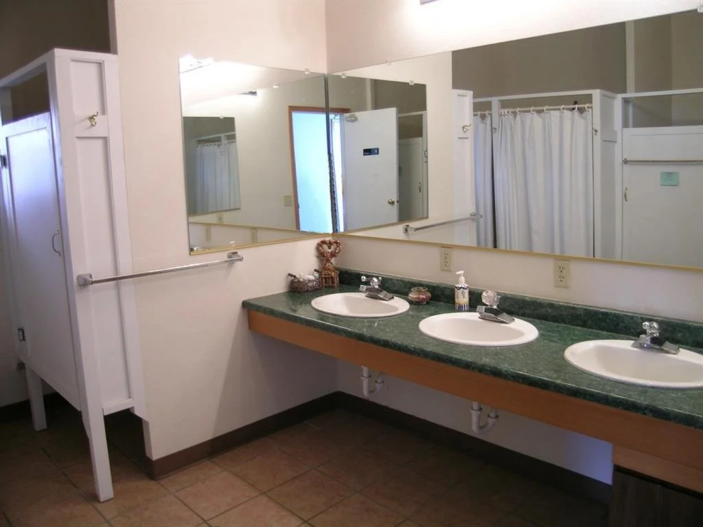 Columbia River Ranch