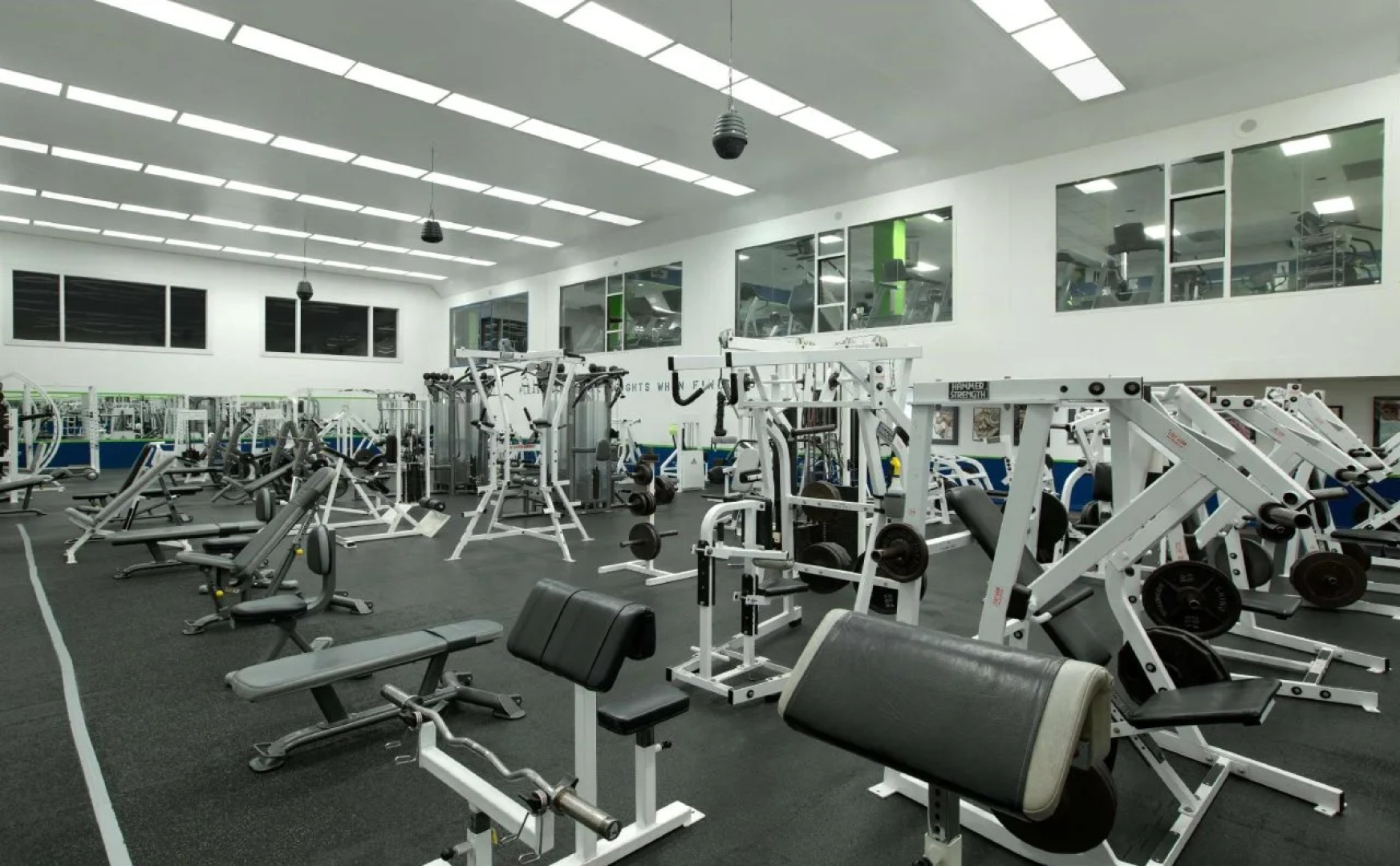 Coast Plaza Hotel and Suites