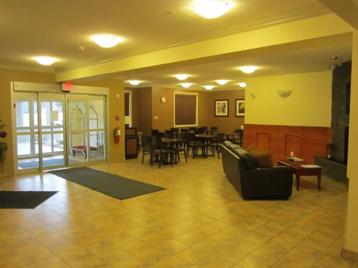 Trend Mountain Hotel & Conference Centre